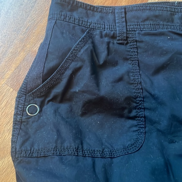 EUC Croft and Barrow black classic fit skort - Picture 3 of 8